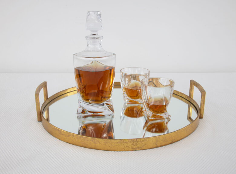 Ono Gold Round Mirrored Tray - Image 8