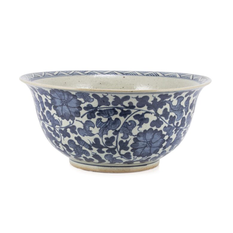 Dynasty Bowl Flower & Vine Motif