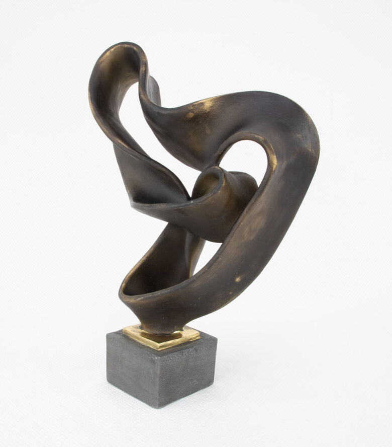 Abstract Sculpture - Image 2