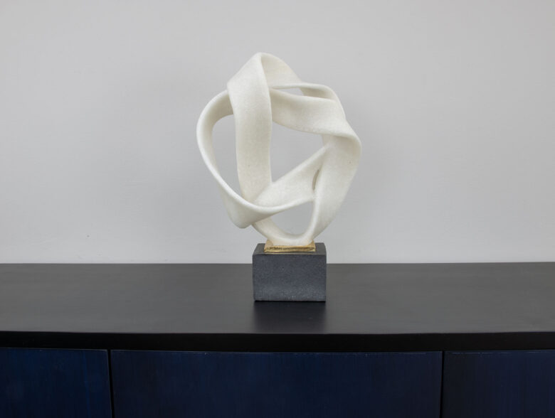 Infinity Loop Sculpture - Image 5