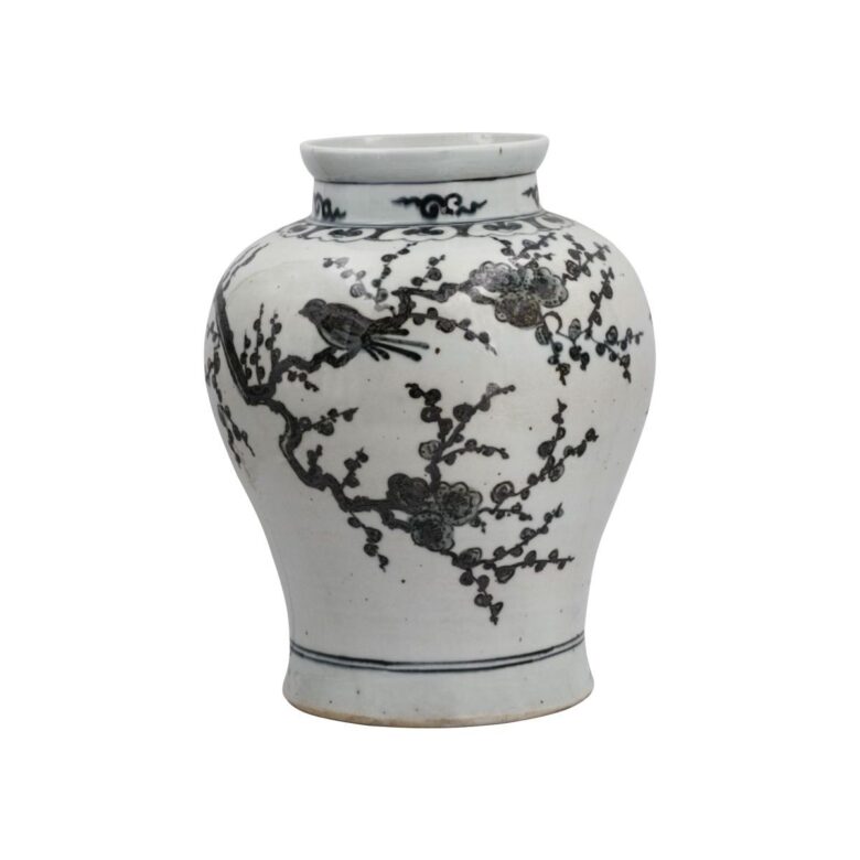 Yuan Blue and White Plum Jar